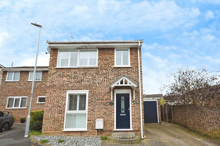 3 Bedroom Semi Detached House For Sale In Bedford Close, Braintree, CM7
