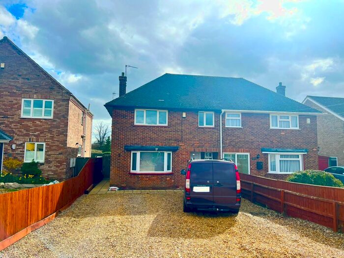 3 Bedroom Property To Rent In Creek Road, March, PE15