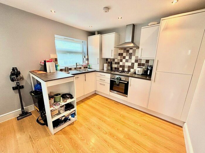 1 Bedroom Apartment To Rent In Fencepiece Road, Hainault, IG6