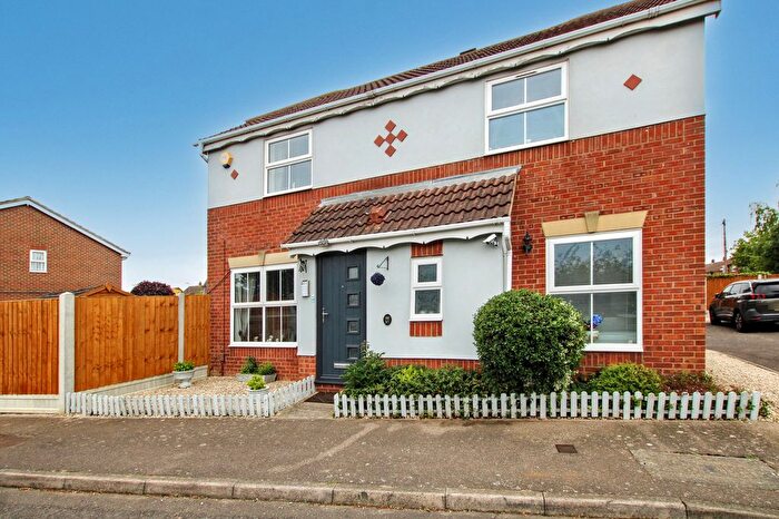 3 Bedroom Detached House For Sale In Cole Avenue, Grays, RM16