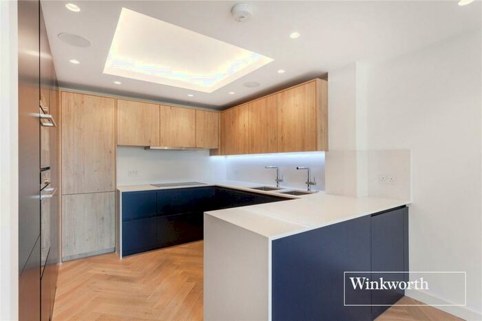 2 Bedroom Apartment To Rent In Regents Park Road, Finchley, London, N3