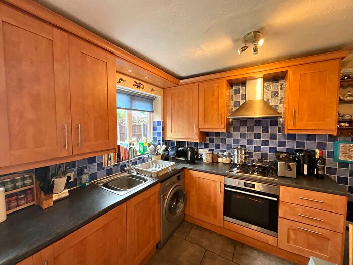 2 Bedroom Semi-Detached House For Sale In Haversham Close, Nottingham, NG6