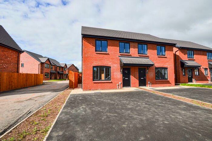 3 Bedroom Semi-Detached House To Rent In Turnberry Avenue, Blyth, NE24