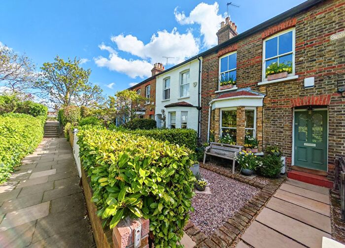 2 Bedroom Cottage To Rent In Thetis Terrace, Kew, TW9
