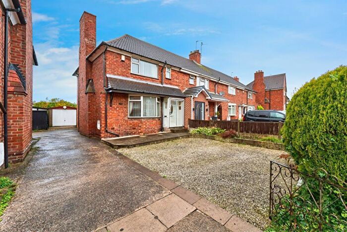 3 Bedroom End Of Terrace House For Sale In Hartland Road, West Bromwich, B71