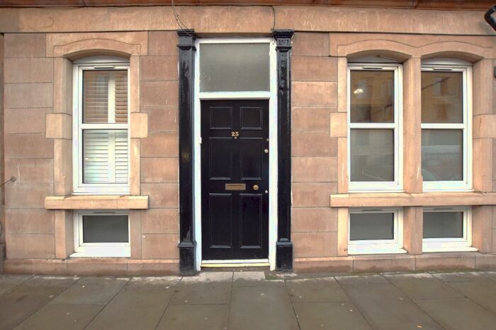 2 Bedroom Flat To Rent In Iona Street, Leith, Edinburgh, EH6