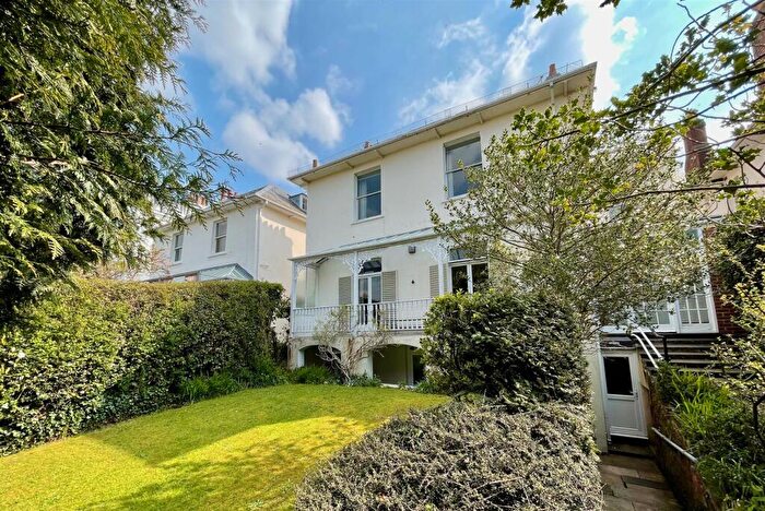 2 Bedroom Flat To Rent In St. Leonards, Exeter, EX2