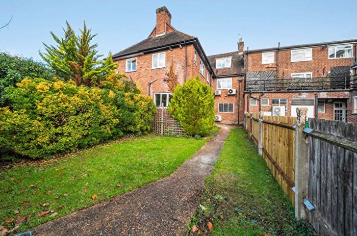 4 Bedroom Maisonette To Rent In Virginia Water, GU25