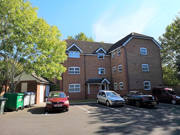 2 Bedroom Apartment To Rent In Chelveston Crescent, Aldermoore, SO16