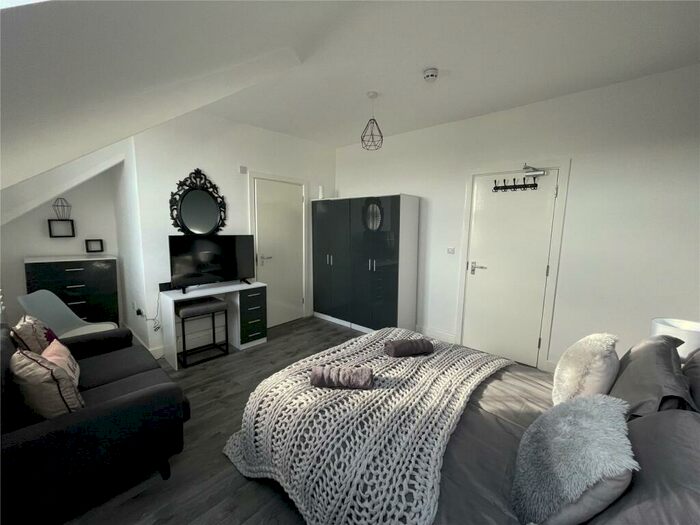 1 Bedroom Property To Rent In Sneinton Dale, Nottingham, Nottinghamshire, NG2