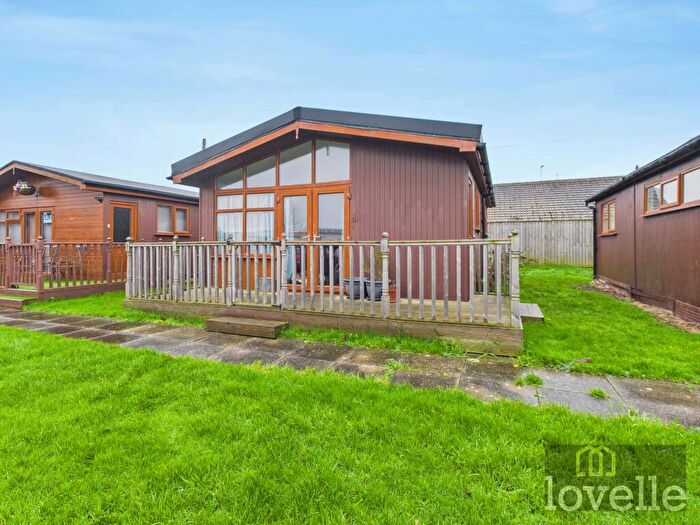 2 Bedroom Park Home For Sale In Off Links Avenue, Mablethorpe, LN12