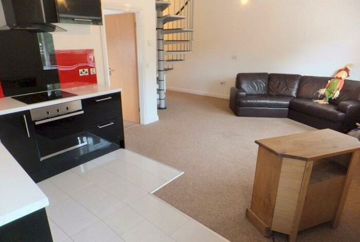 1 Bedroom Flat To Rent In Groundwell Road, SN1