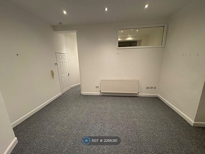 1 Bedroom Flat To Rent In Tavistock Place, Plymouth, PL4