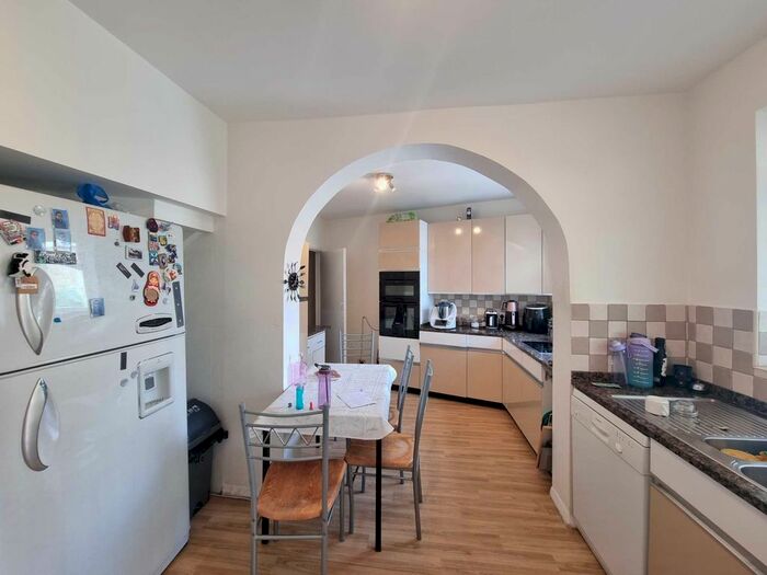 3 Bedroom Semi-Detached House To Rent In Sussex Way, Cockfosters, EN4