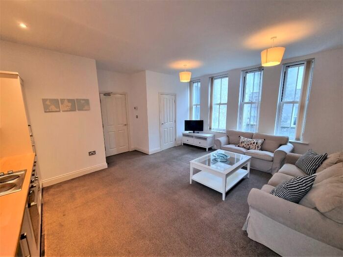 2 Bedroom Flat To Rent In Carmelite Lane, City Centre, Aberdeen, AB11