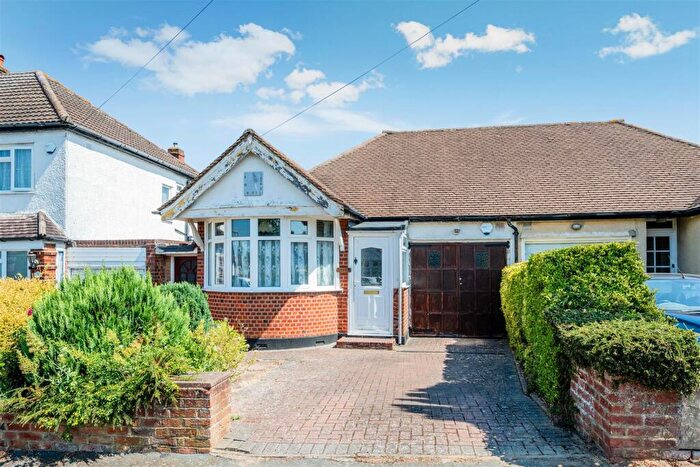 2 Bedroom Semi-Detached Bungalow For Sale In Amis Avenue, Ewell, KT19