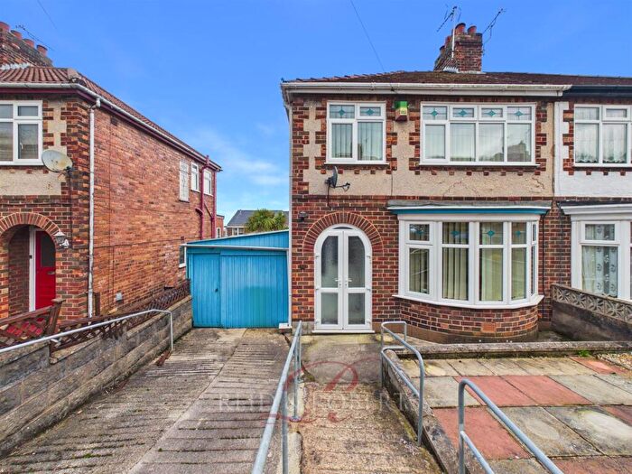 3 Bedroom Semi-Detached House For Sale In West Drive, Holywell, CH8