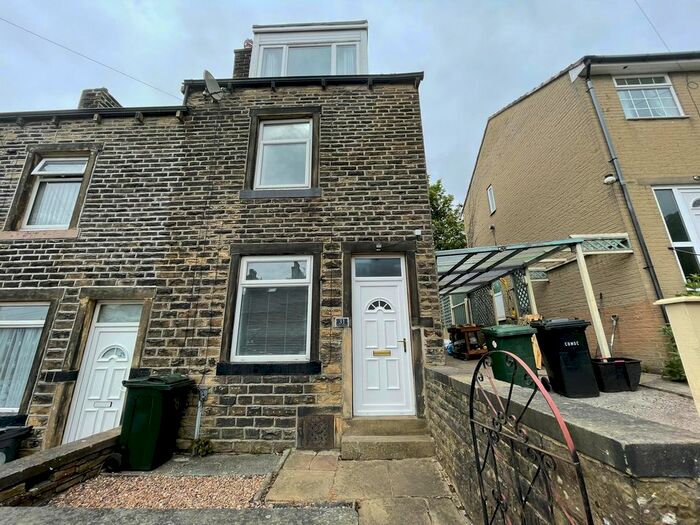 3 Bedroom Property To Rent In Cliffe Terrace, Keighley, BD21