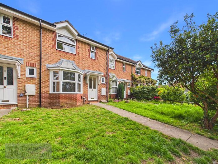 2 Bedroom House To Rent In Tamar Close, Maidenbower, Crawley, West Sussex., RH10