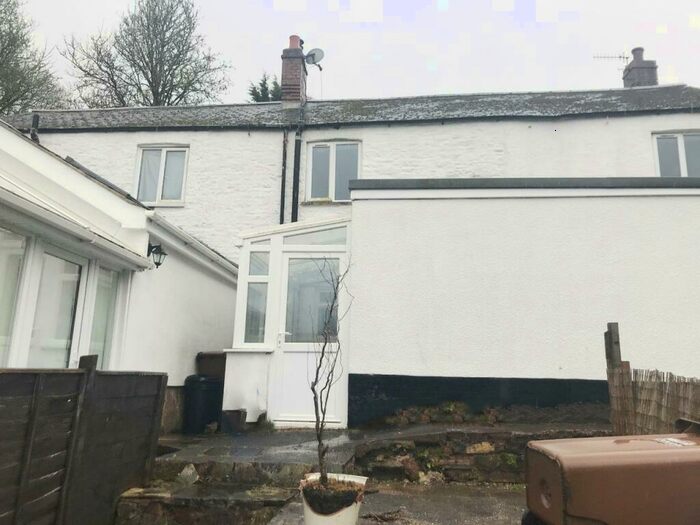 2 Bedroom Cottage To Rent In Tiverton Road, Bampton, Devon, EX16