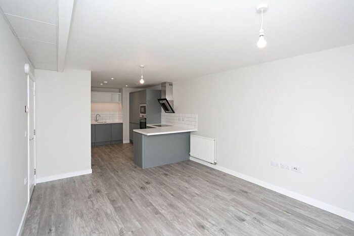 2 Bedroom Flat For Sale In Mosaic House, Midland Road, Hemel Hempstead, HP2