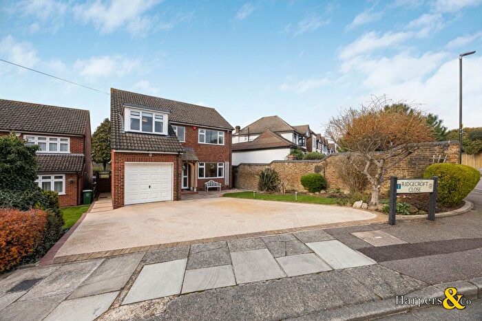4 Bedroom Detached House For Sale In Ridgecroft Close, Bexley, DA5