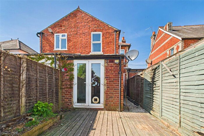 2 Bedroom Terraced House For Sale In School Green, Shinfield, Reading, Berkshire, RG2