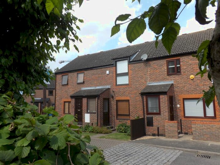 2 Bedroom Terraced House To Rent In Farrow Place, London, SE16