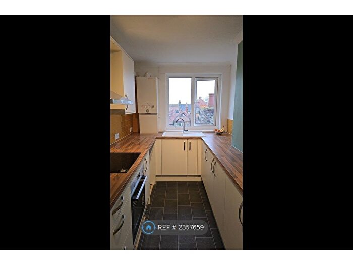 2 Bedroom Flat To Rent In First Avenue, Cliftonville, Margate, CT9
