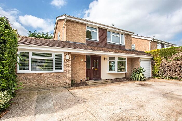 3 Bedroom Detached House For Sale In Lashbrooks Road, Uckfield, TN22