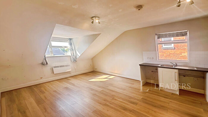 2 Bedroom Flat To Rent In Alexandra House, Pershore Road, Cotteridge, Birmingham, B30