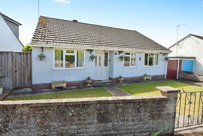 3 Bedroom Bungalow For Sale In The Drove, Amesbury, SP4