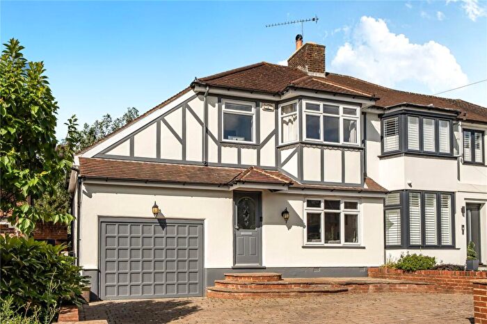 4 Bedroom Semi-Detached House For Sale In Lonsdale Drive, Enfield, EN2