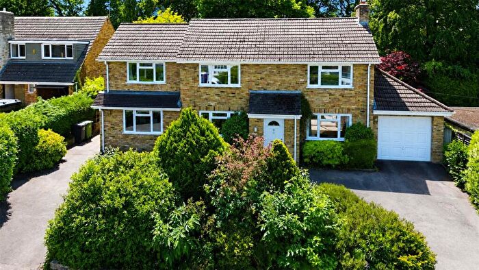 4 Bedroom Detached House For Sale In Heatherdale Road, Camberley, Surrey, GU15