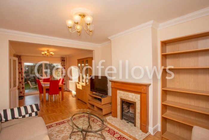 3 Bedroom Property To Rent In South Park Grove, New Malden KT3