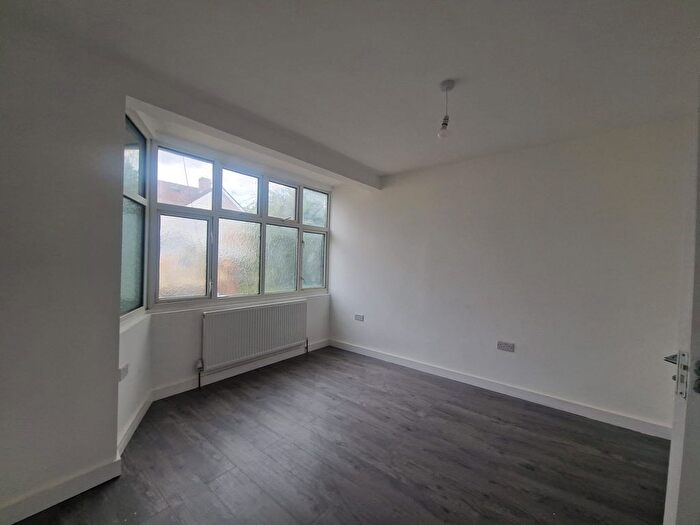 3 Bedroom Terraced House To Rent In Hanover Avenue, Feltham, TW13