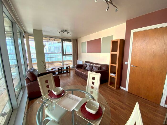 1 Bedroom Apartment To Rent In St Martins Gate, B2