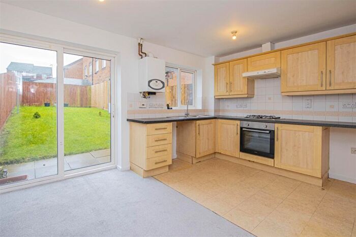 3 Bedroom End Of Terrace House For Sale In Lowry Close, Corby, NN18