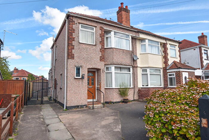 3 Bedroom Semi Detached House For Sale In Harrow Grove, Bromborough, CH62