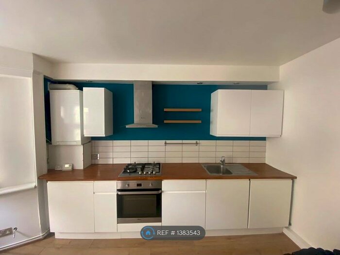 1 Bedroom Flat To Rent In Glenarm Road, London, E5