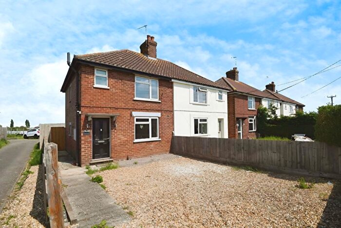 3 Bedroom Semi-detached House For Sale In Albert Avenue, Gedney, Spalding, Lincolnshire, PE12