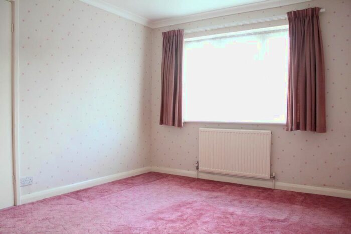 3 Bedroom Semi-Detached House To Rent In Marvell Avenue, Hayes UB4