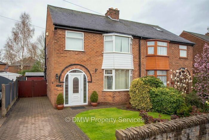 3 Bedroom Semi-Detached House To Rent In Copeland Road, Hucknall, Nottingham, NG15