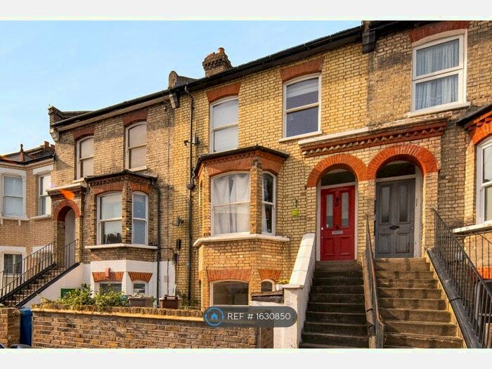 2 Bedroom Flat To Rent In Copleston Road, London, SE15