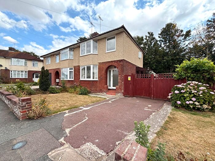 3 Bedroom Semi Detached House To Rent In Essella Road, Ashford, TN24