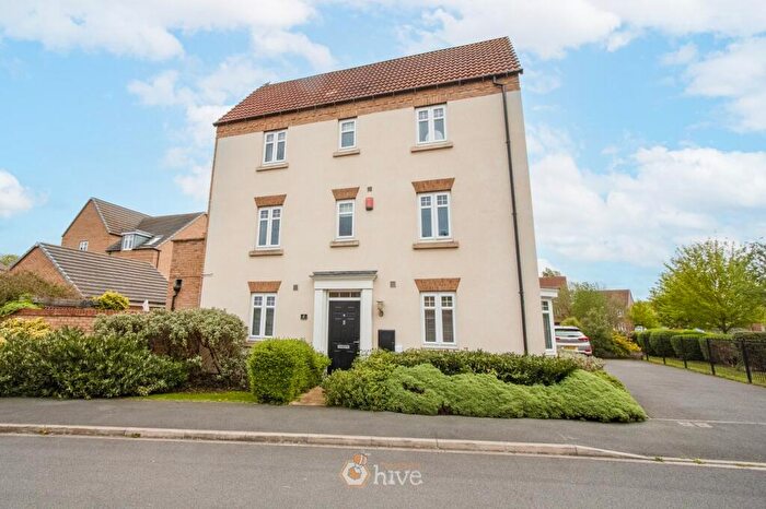 4 Bedroom Semi Detached House For Sale In Ullswater Gardens, Lakeside, Doncaster, DN4