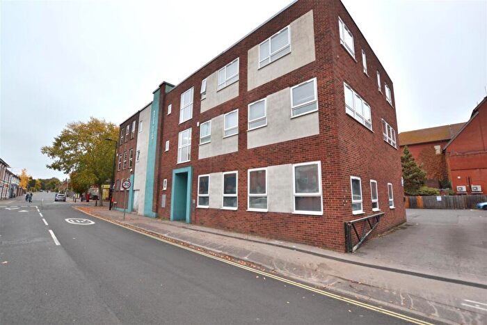 1 Bedroom Apartment For Sale In Brook House, Upper Street, Fleet, GU51