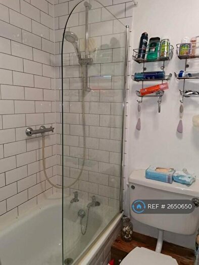 1 Bedroom Flat To Rent In Torrington Square, Croydon, CR0