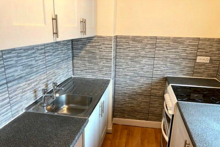 1 Bedroom Flat To Rent In Price Street, Cannock, WS11