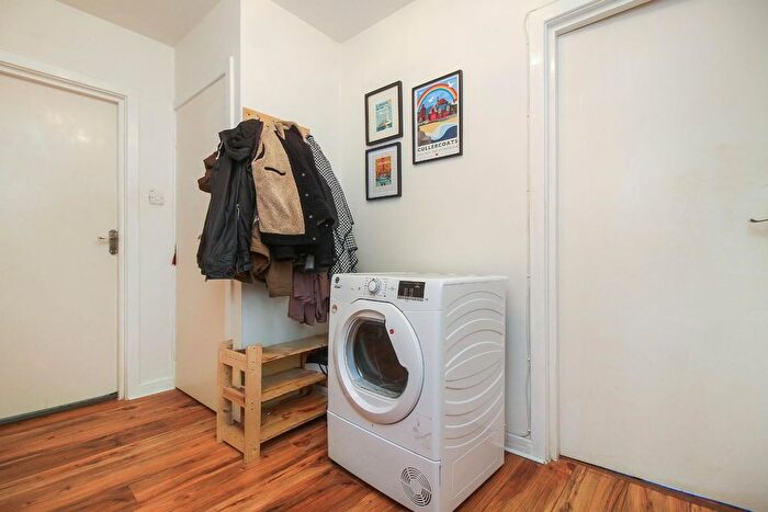 1 Bedroom Flat For Sale In John Street, Cullercoats, North Shields, NE30